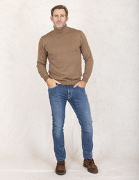 Lichtbruine coltrui van merinowol