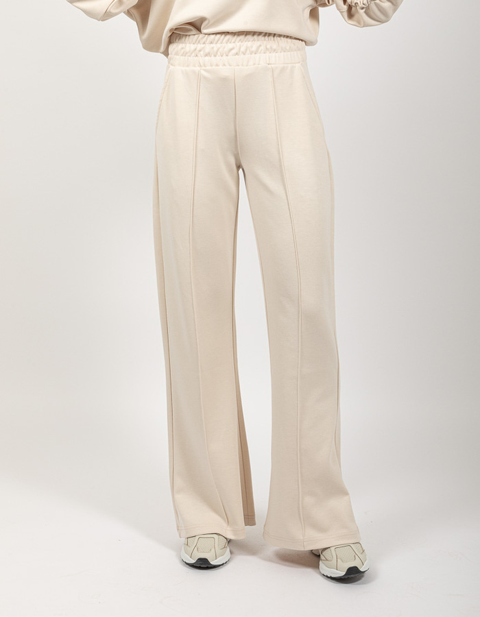 Aimee The Label jogging beige