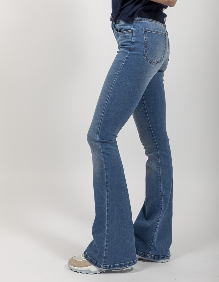 Rinascimento regular fit jeans midden washing