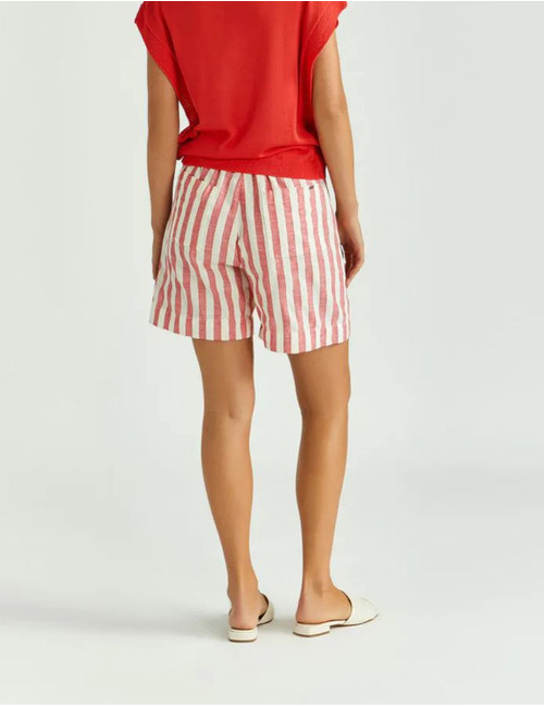 Xandres short rood