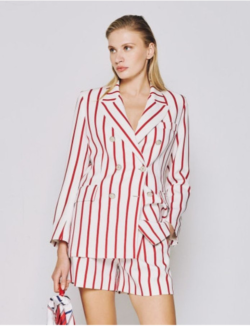 Access blazer wit