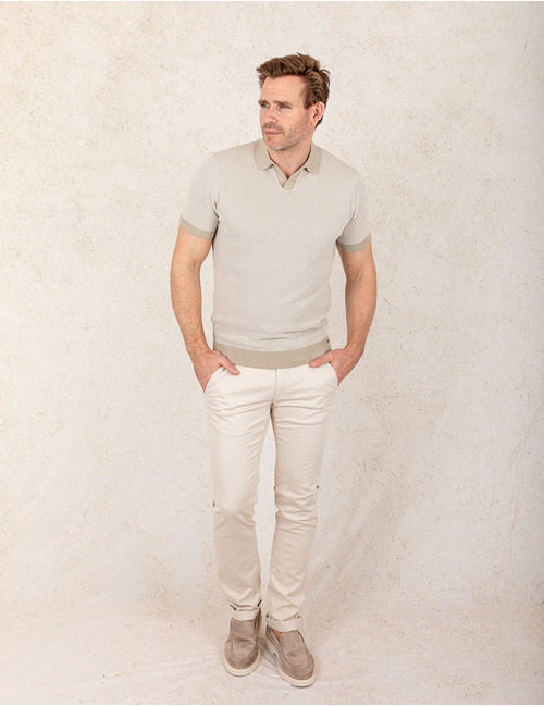 Slim fit polo in 100 procent katoen  