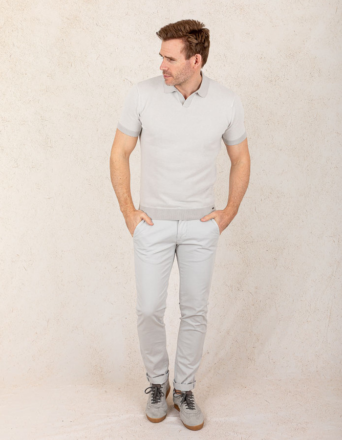 Slim fit polo in 100 procent katoen  