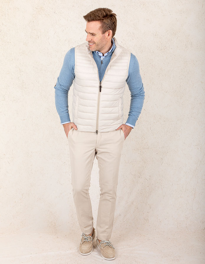 Ultra lichtgewicht bodywarmer – linen beige