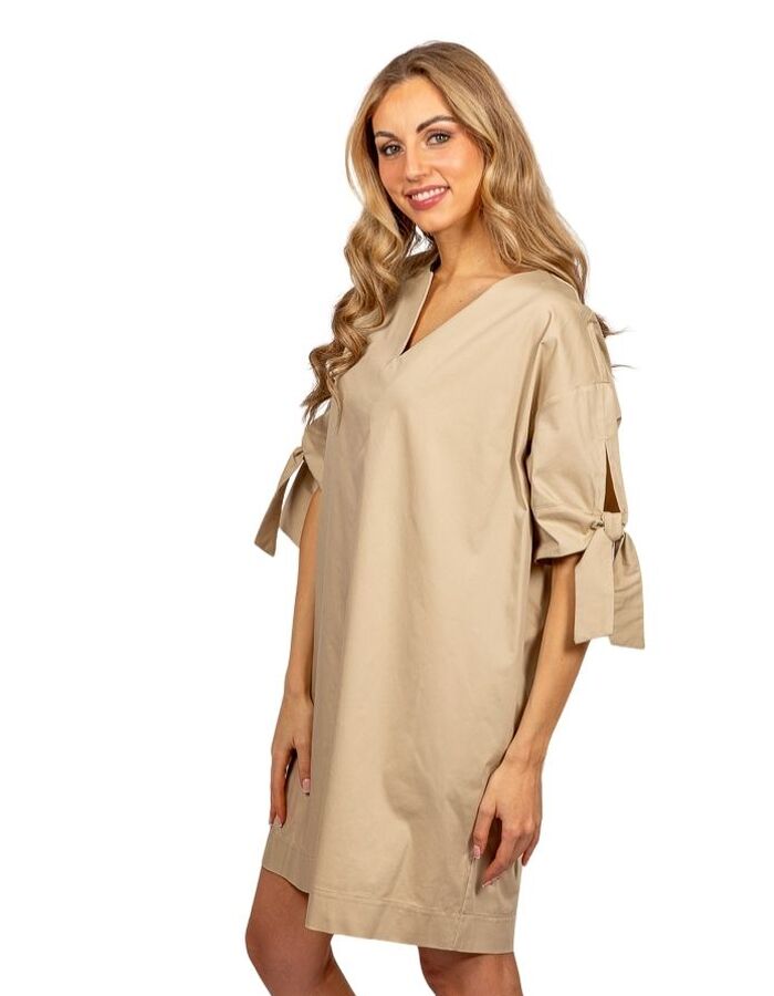 Due Amanti kort kleed beige