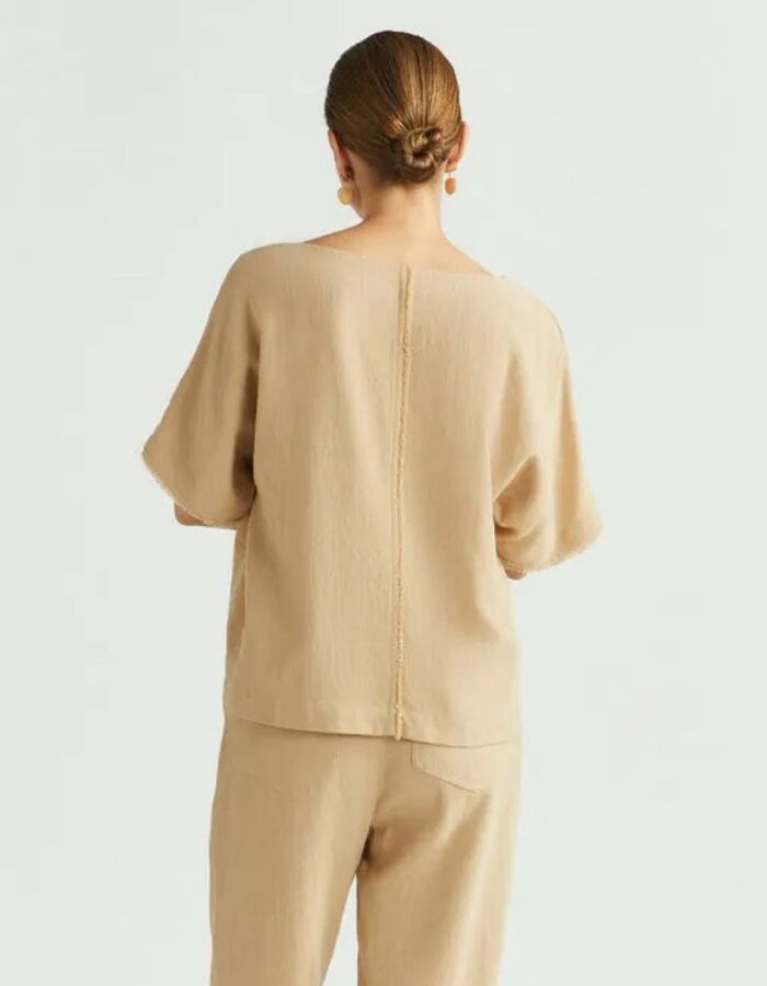 Xandres korte mouw bloes beige