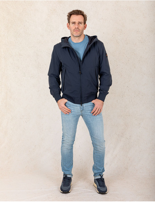 Sportieve Hooded Jas – Flexibiliteit en Comfort  