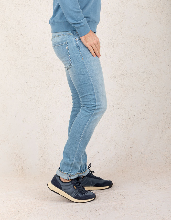 Slim Fit Delaware Jeans