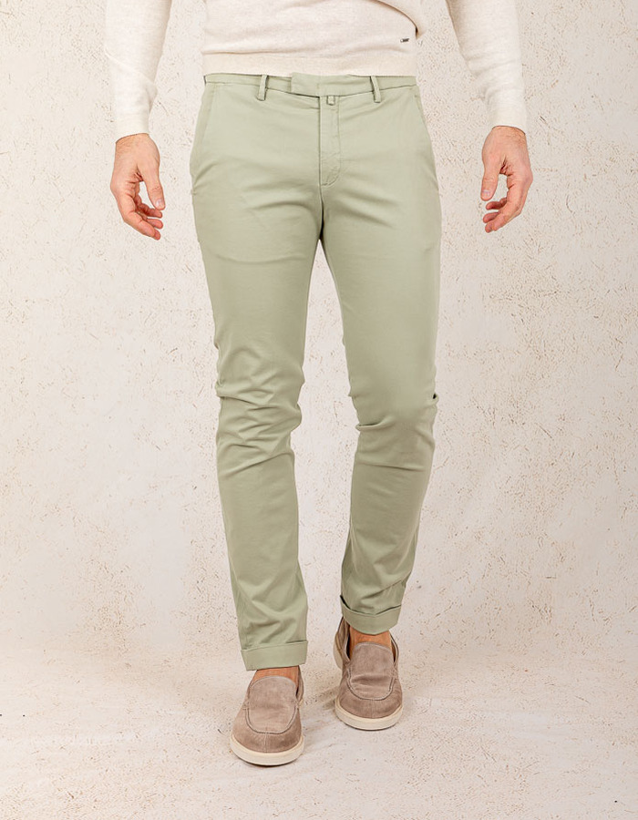 Slim fit broek met Tencel kwaliteit  