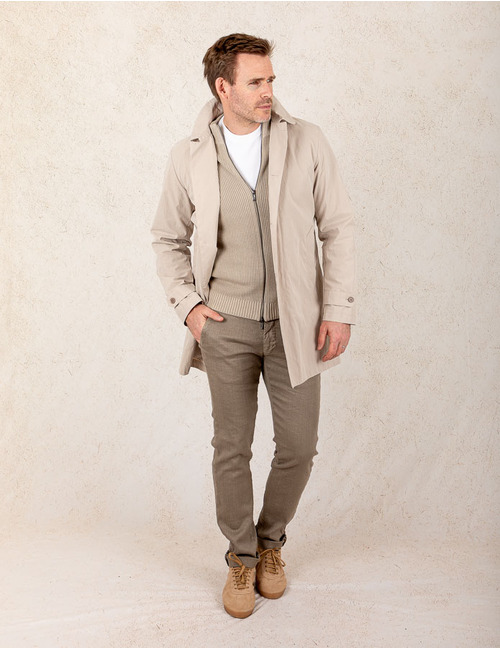 Beige trenchcoat in katoenen stof  