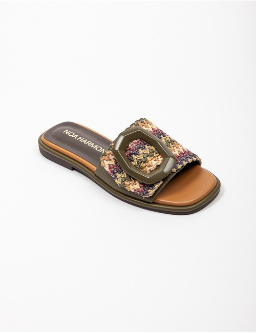 Noa Harmon muil kaki