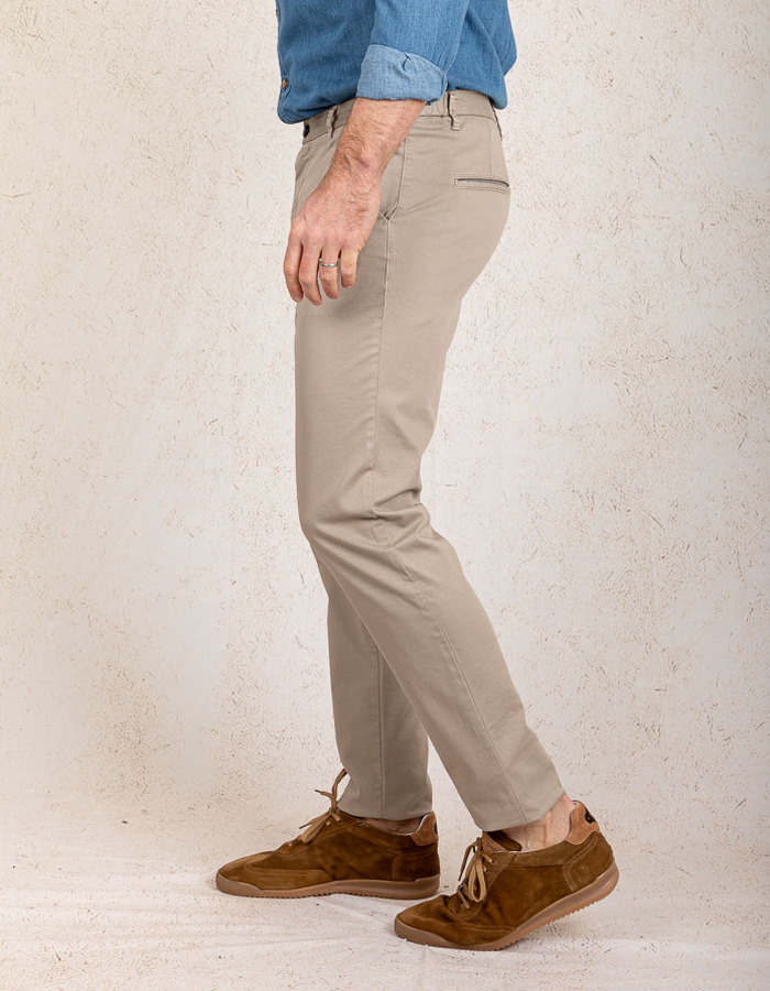 Comfort Fit Elliot Chino