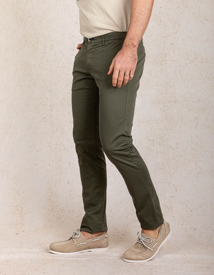 Slim fit kaki chino in eco-vriendelijke lyocellmix