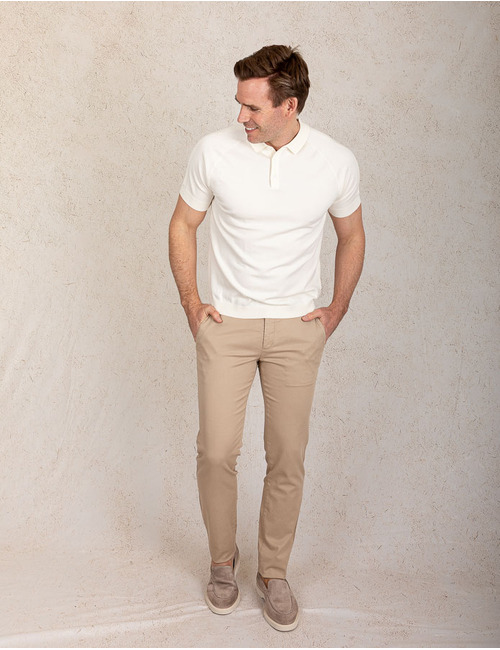 Slim fit polo in gebreide katoenstructuur in offwhite