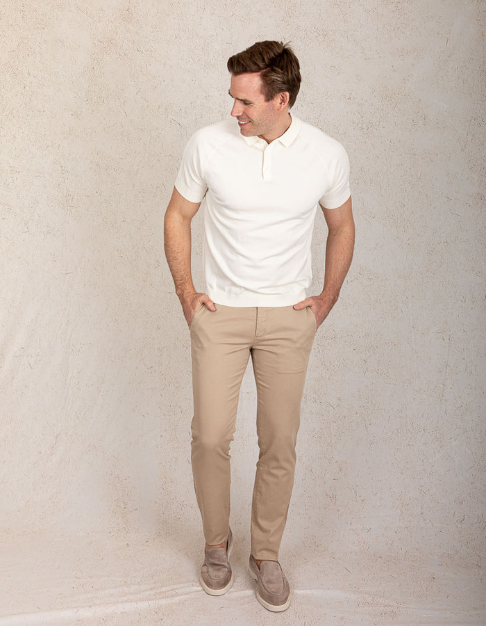 Slim fit polo in gebreide katoenstructuur in offwhite