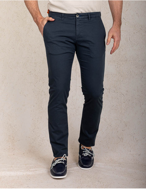 Slim fit blauwe chino in eco-vriendelijke lyocellmix