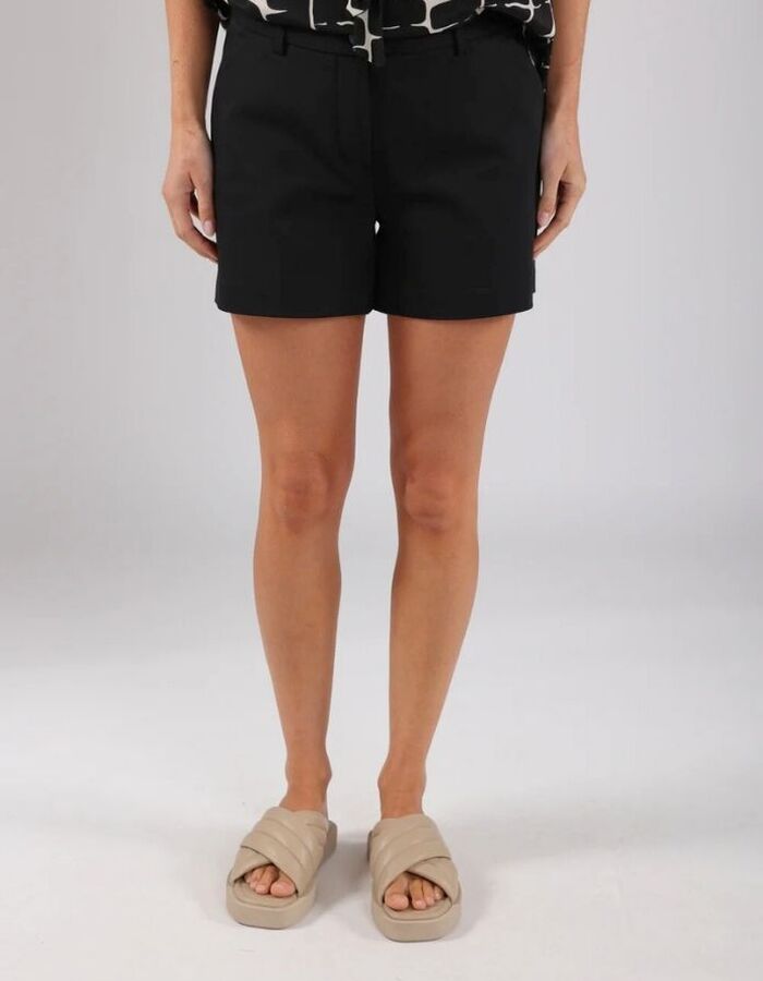 Nukus short zwart