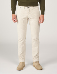 Sidney Slim Fit Corduroy Chino – Offwhite