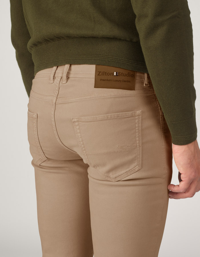 Regular Fit Rodger Stretch Jeans in zandkleur