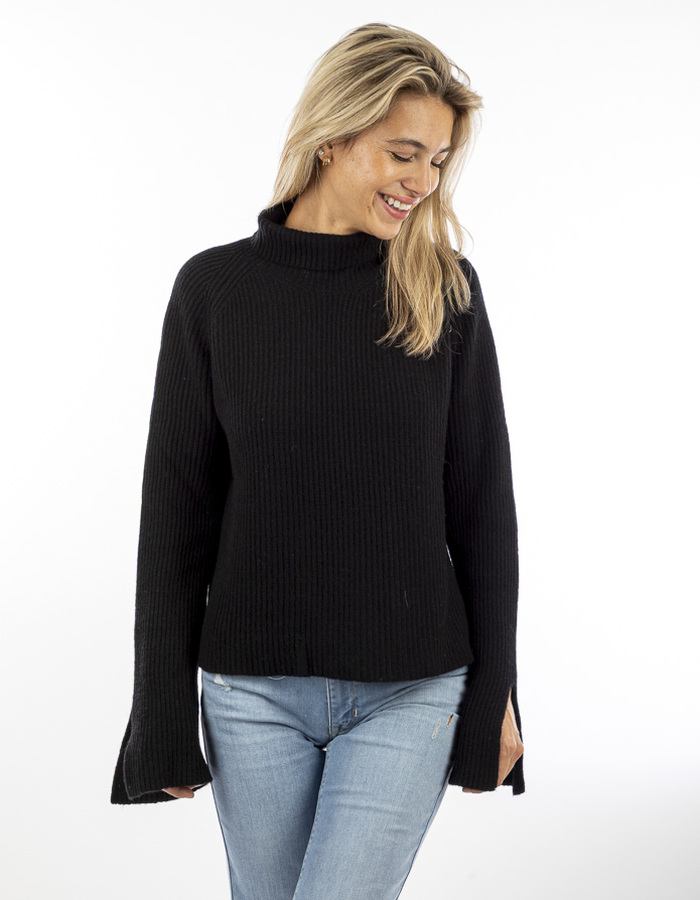 Due Amanti pull zwart