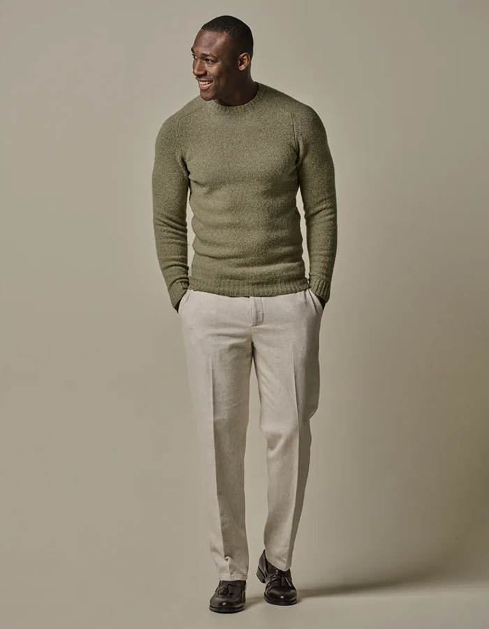 Regular Fit Crewneck in Army – Boiled Wool Blend