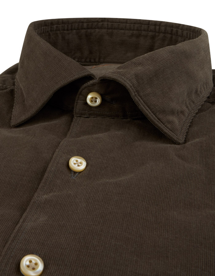 Slimline Corduroy Hemd in Bruin