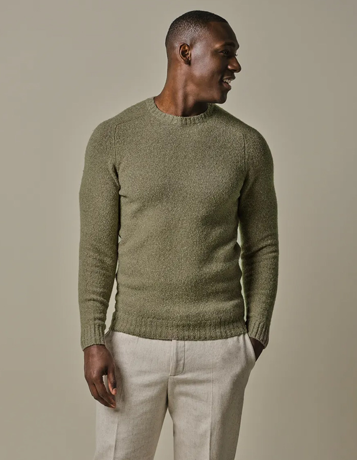 Regular Fit Crewneck in Army – Boiled Wool Blend
