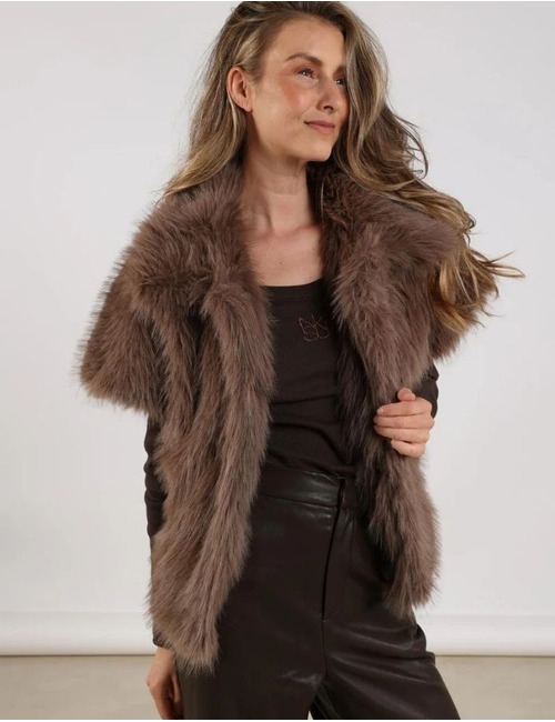 Nukus jas bruin