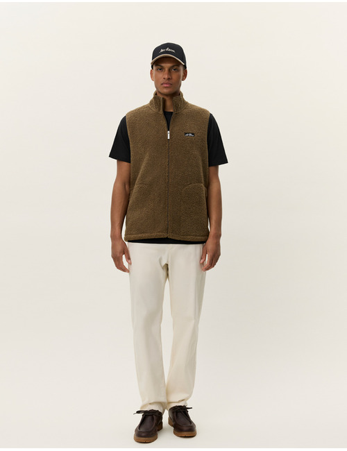 Regular Fit Creed Teddy Vest in Teak Brown