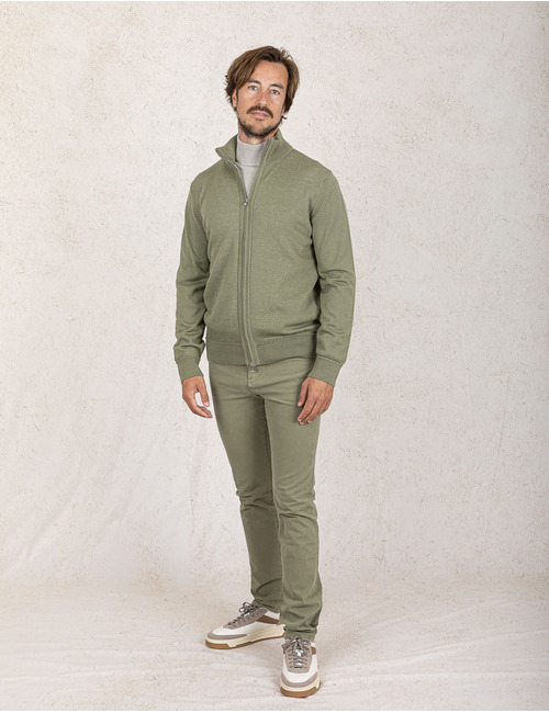 Vest met ritssluiting van scheerwol in groene kleur