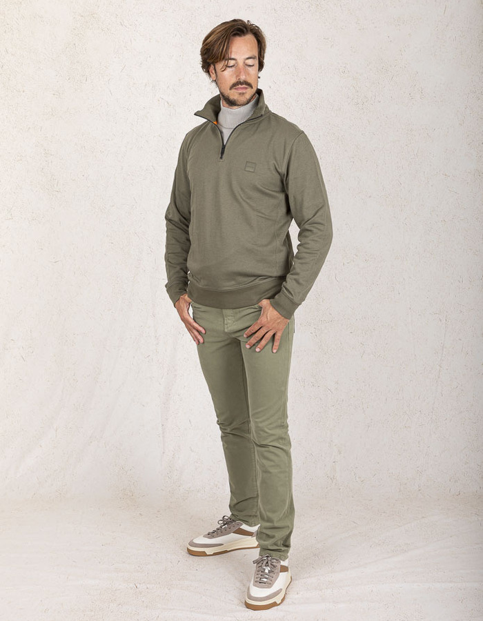  Sweatshirt van katoenen sweatstof met ritskraag en logopatch