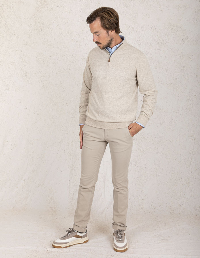 Beige Half-Zip Pull in Super Geelong Lambswool