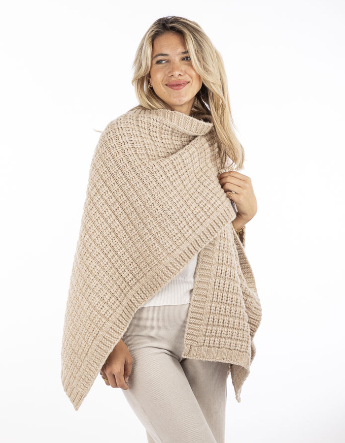 Due Amanti poncho beige