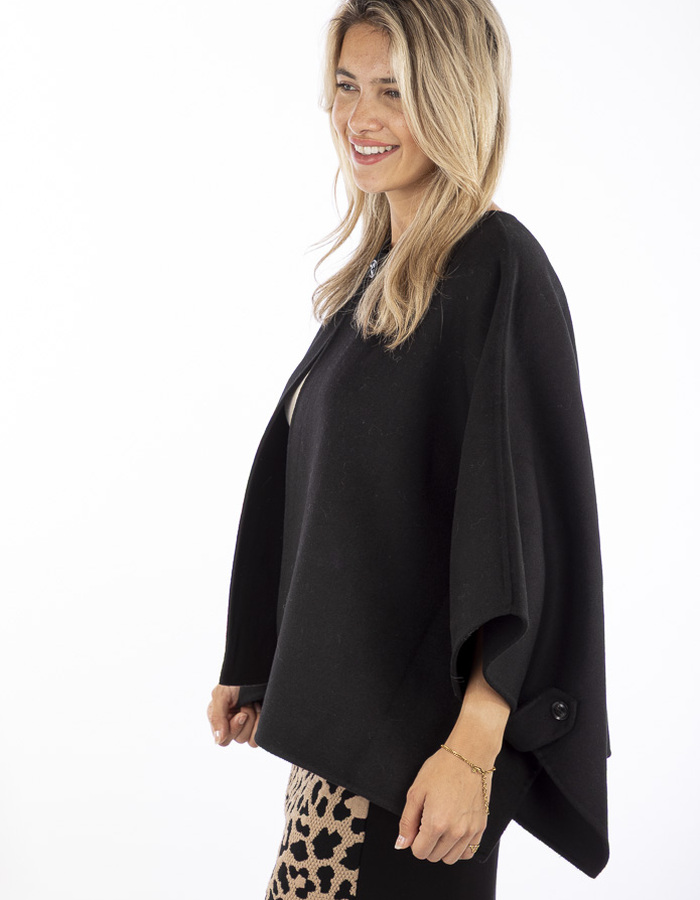 Xandres poncho zwart