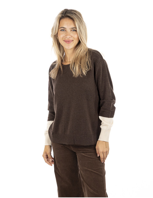 Mika Elles pull met ronde hals bruin
