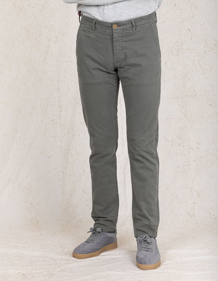 Slim Fit Chino in Velours – Khaki Corduroy ATN05 A78