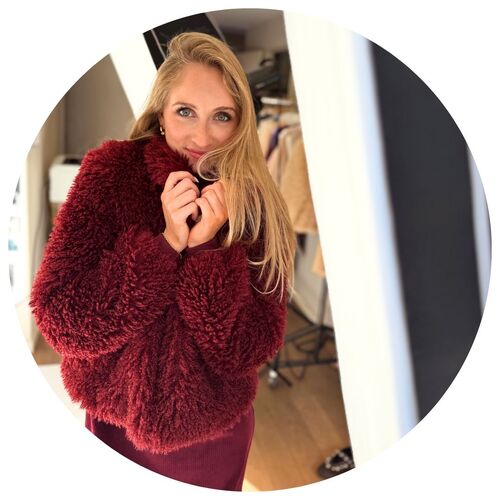 Thaïs | Content & Social Media Thaïs | Content & Social Media