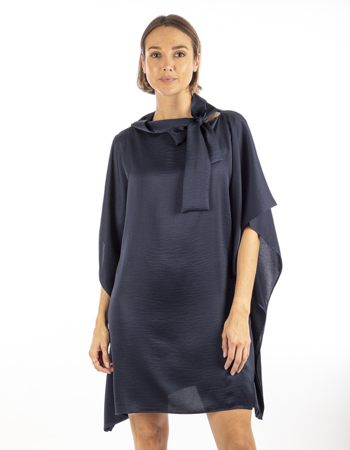 Nxi By Oni Onik kort kleed blauw