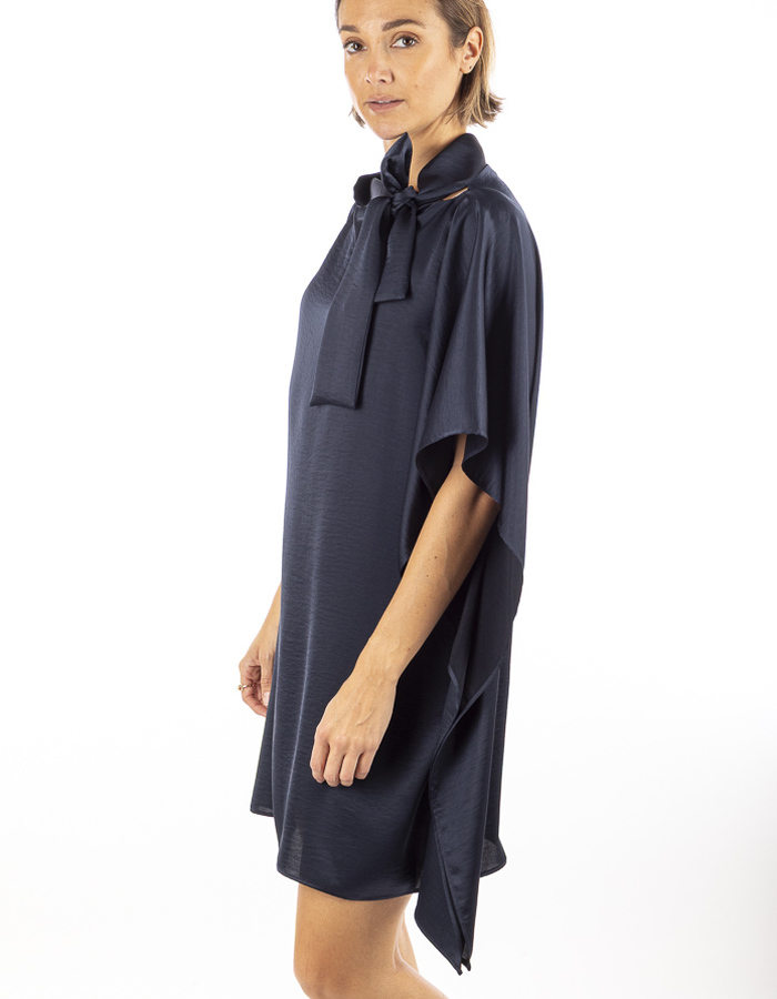 Nxi By Oni Onik kort kleed blauw