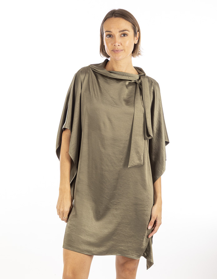 Nxi By Oni Onik kort kleed kaki