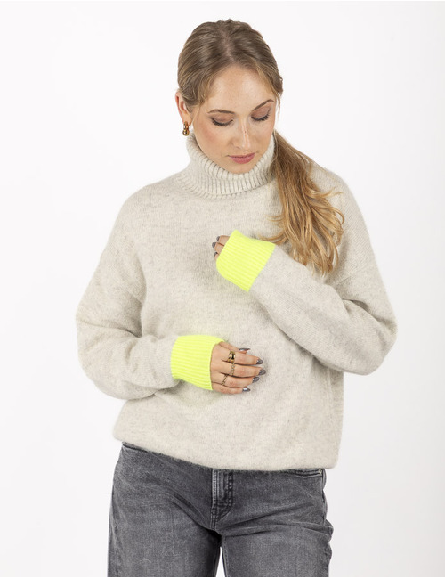 Lalotti pull rolkraag beige