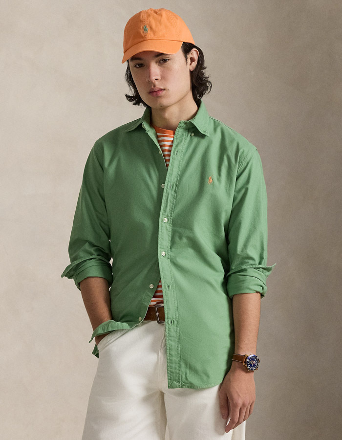 Custom Fit Garment-Dyed Oxford Shirt in Outback Green 
