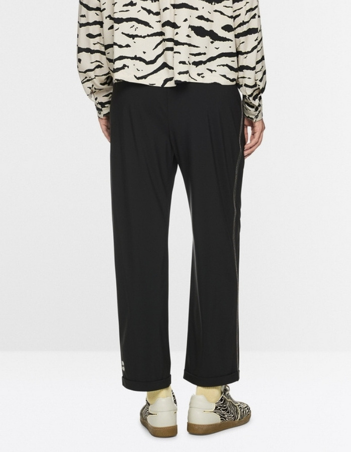 Broek WUXI “Rethink Together”