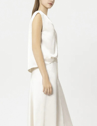 Satijnen top met knoopdetail