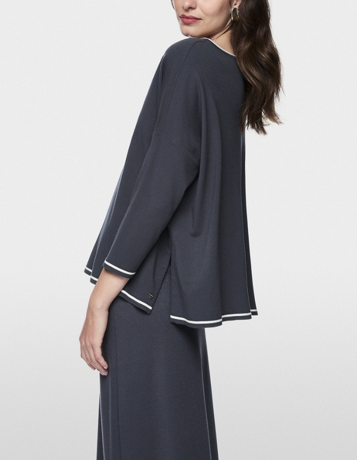 Oversized trui “Rethink Together”