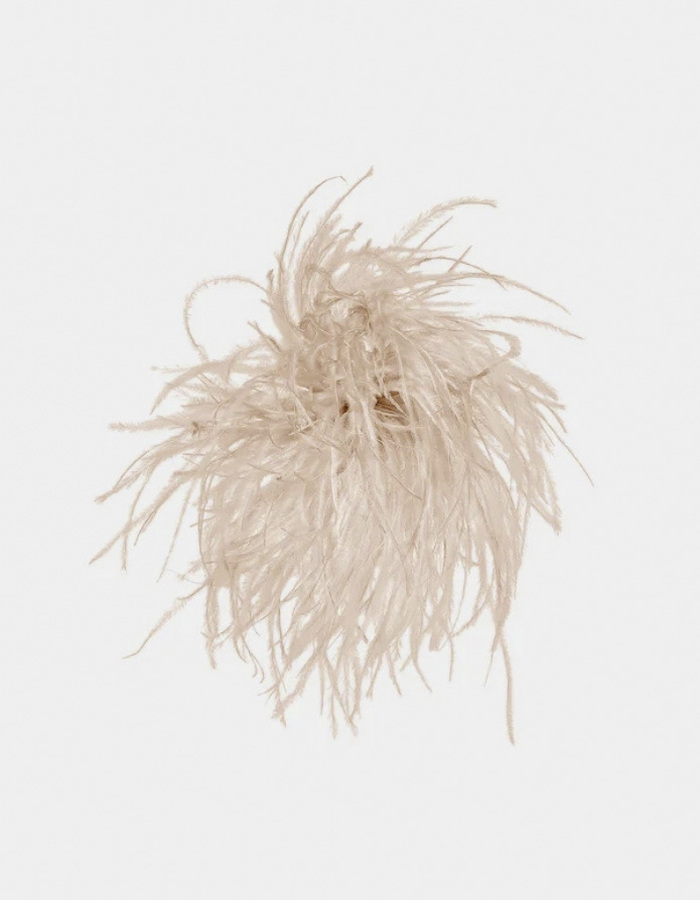 Luisa Cerano broche camel