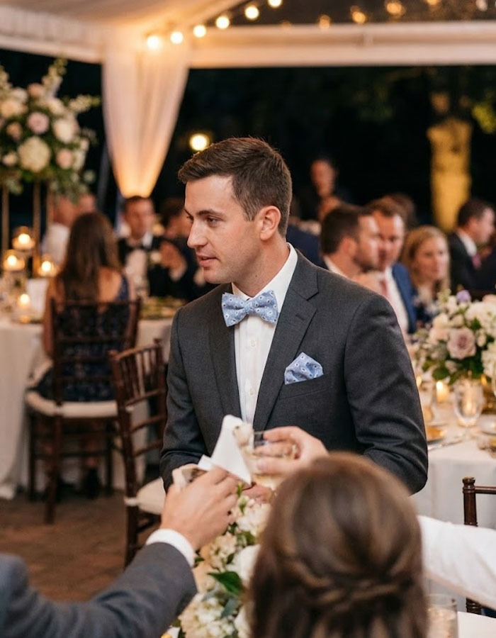 Strik- en Pochetset in Lichtblauw met Paisleyprint 