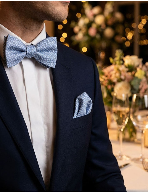 Strik- en Pochetset in Lichtblauw met Microdessin