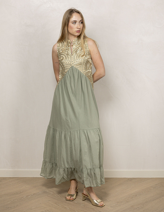 Greek Archaic Kori lang kleed goud