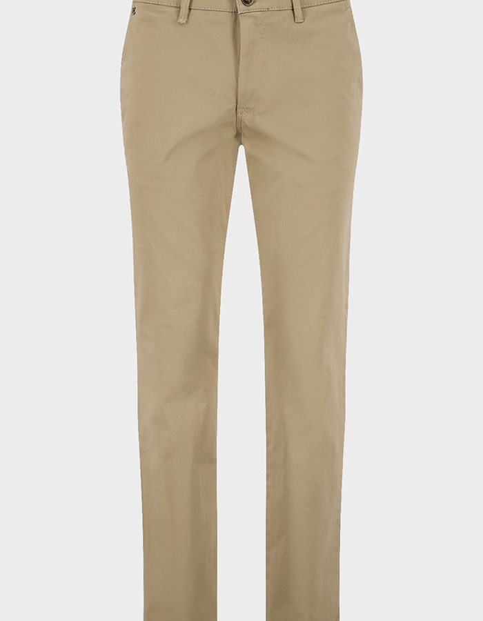 Modern fit satijnen chino met comfort stretch in beige BENITO